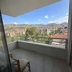View * Korce